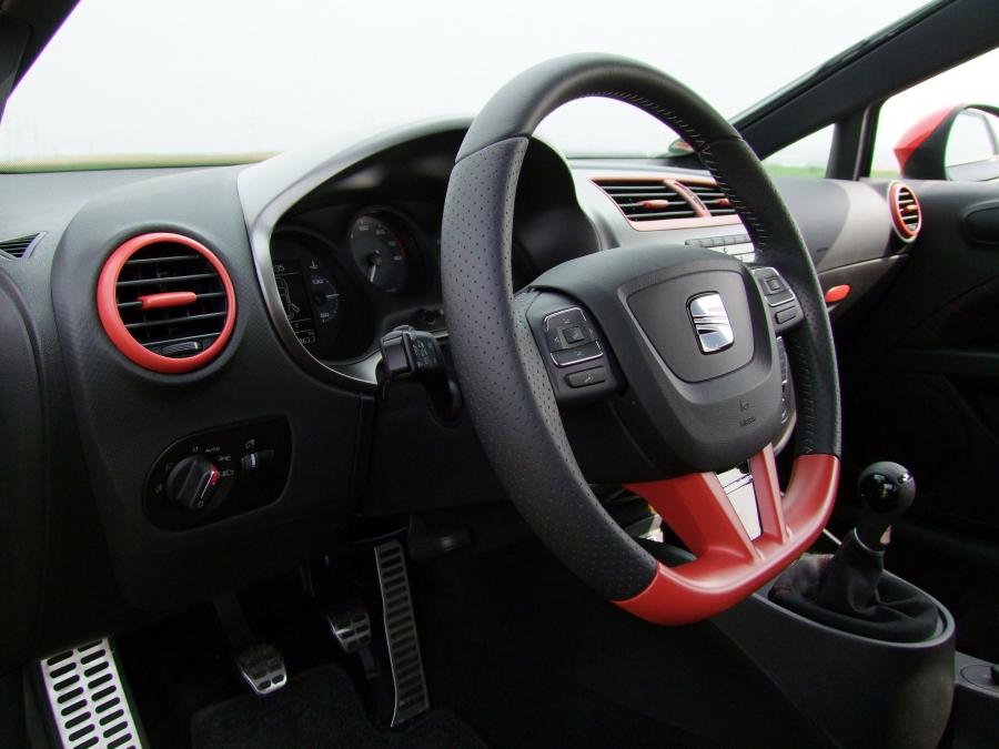  Seat Leon Cupra R by Je Design 2010 года  (фото 7 из 10)